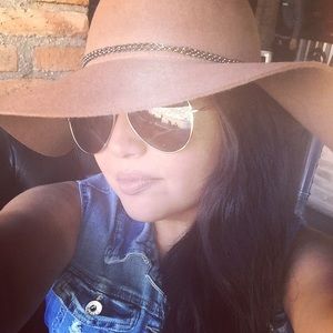 Meet your Posher, Geraldine